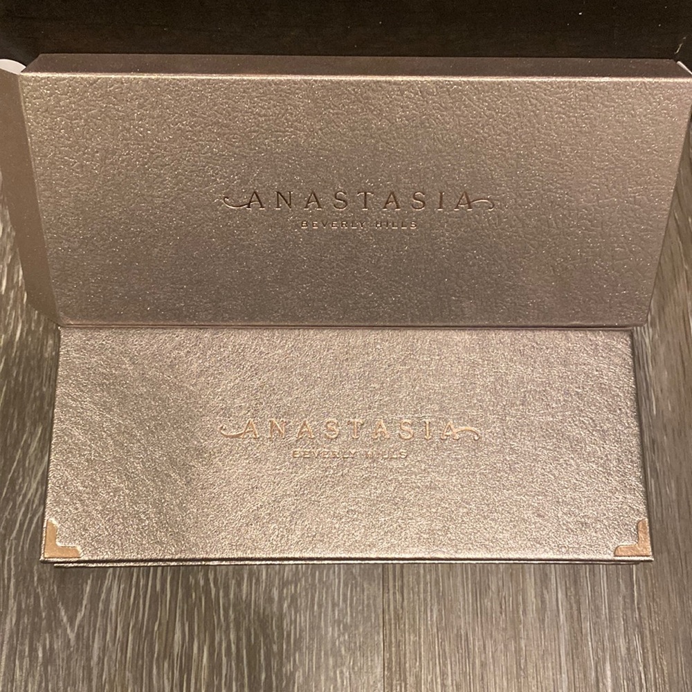 ABH Rose Metals pallet